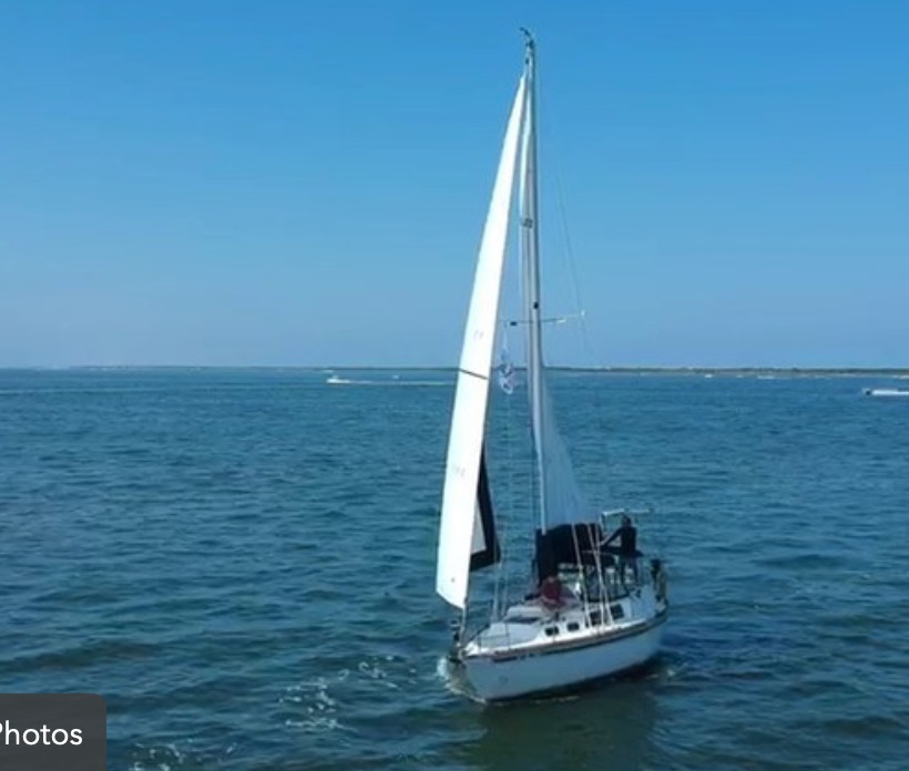 Private sailboat charter Barnegat Bay NJ classic sloop unforgettablecharter.com